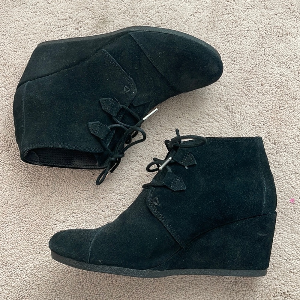 Tom’s Booties